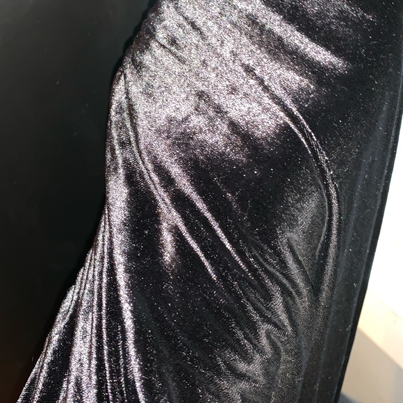 SOLD - Picture 3 of 4